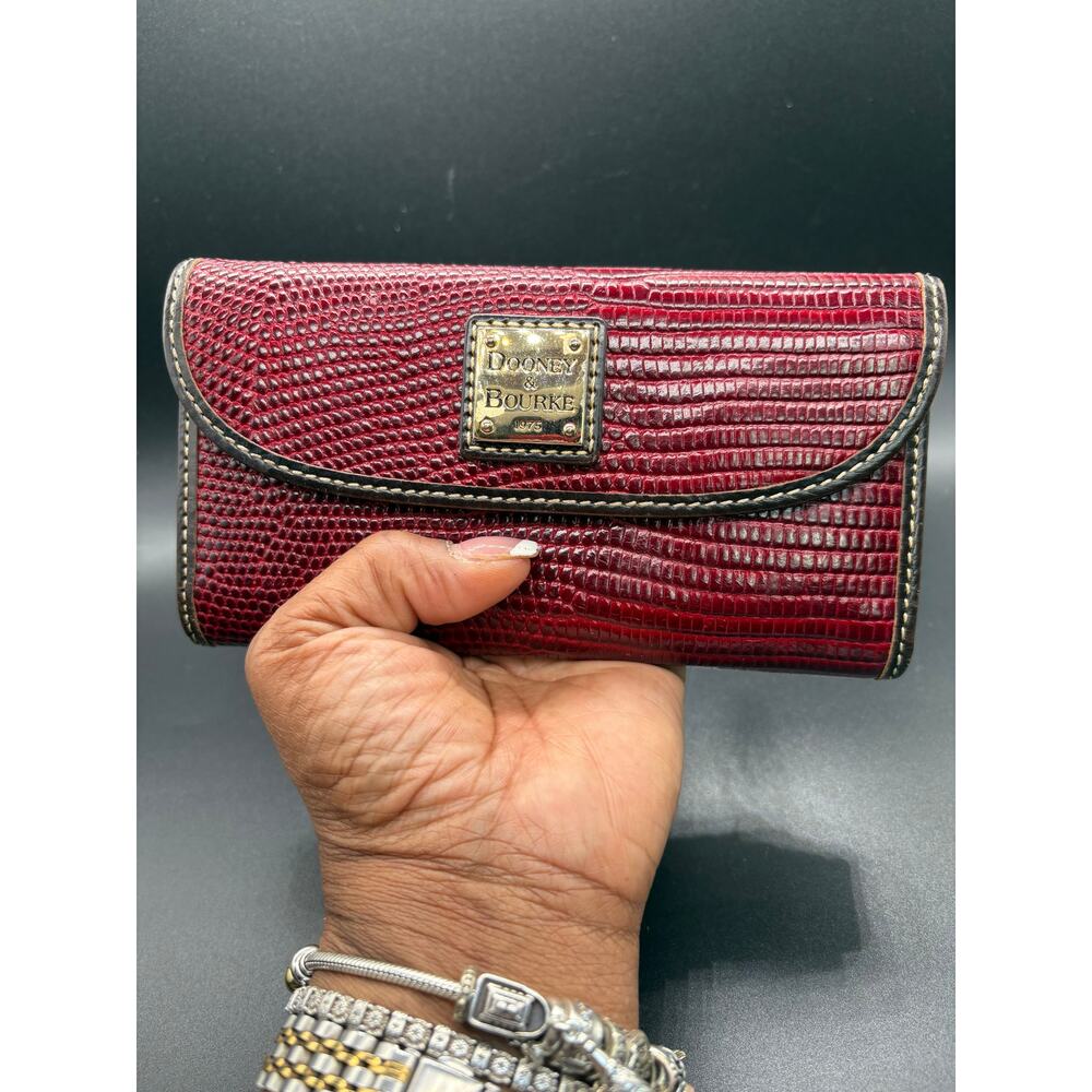 Dooney & Bourke Red Lizard Leather Continental Wallet Clutch Organizer Snap - Picture 6 of 15